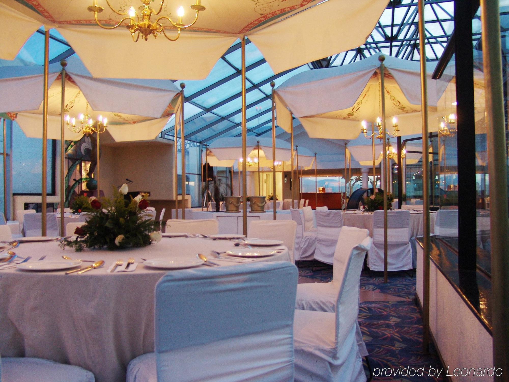فندق Pachucaفي  كريستال باتشوكا المطعم الصورة